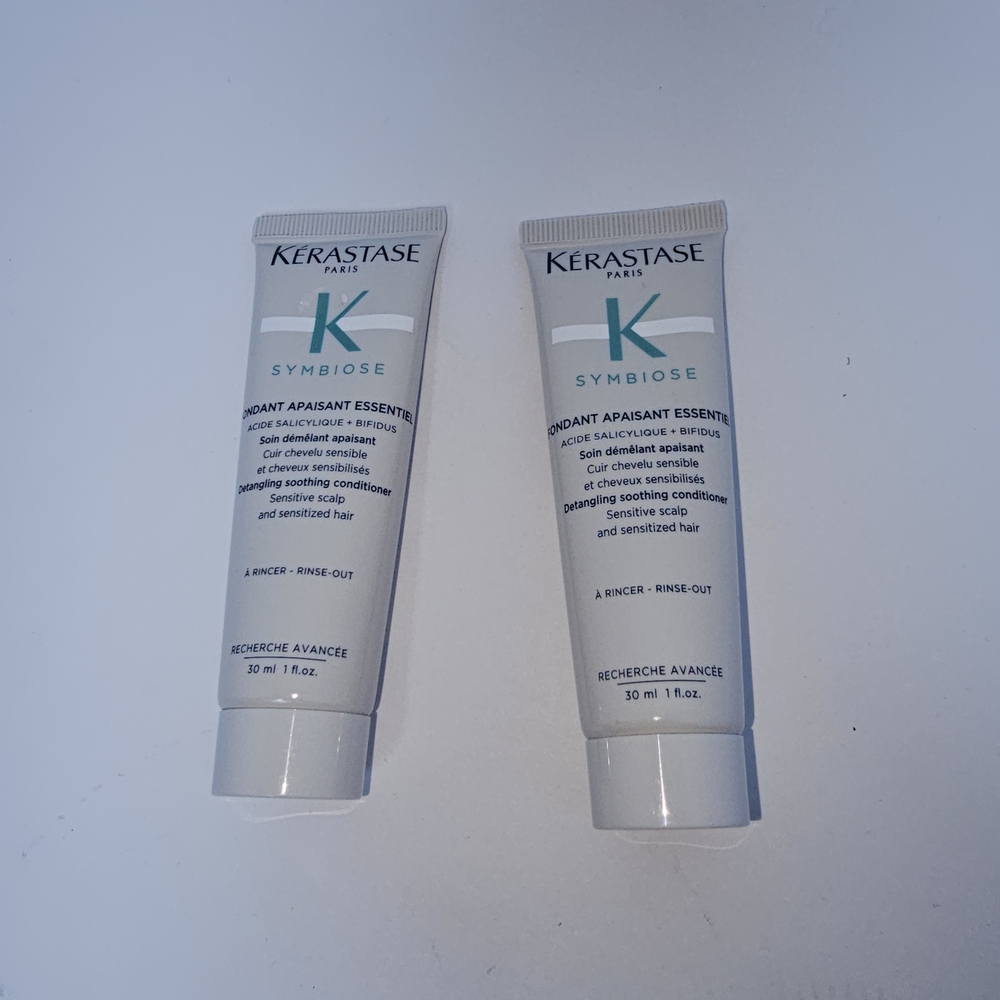 Kerastase Symbiose Hair Conditioner‎ - White and Teal
